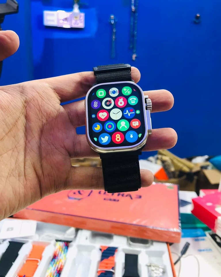 Premium Y80 Smart Watch Premium Version (প্রিমিয়াম ডিজাইনের ৮ বেল্ট ও কভার ফ্রী) কিছু সময়ের জন্য অফার